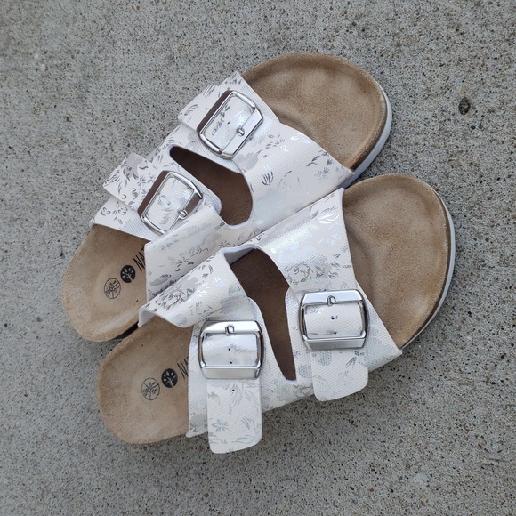 Natural Walk by Esmara Womens Floral Metallic Buckle Sandals Size 7 Comfort - Picture 2 of 15